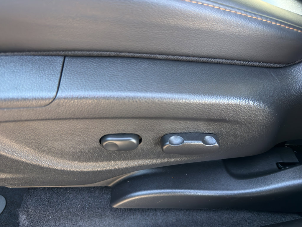 Certified 2022 Chevrolet Trax LT w/ LT Convenience Package image 15