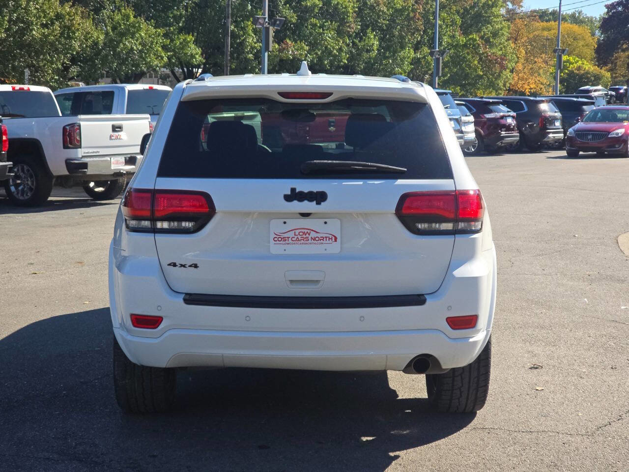 Used 2017 Jeep Grand Cherokee Altitude image 15