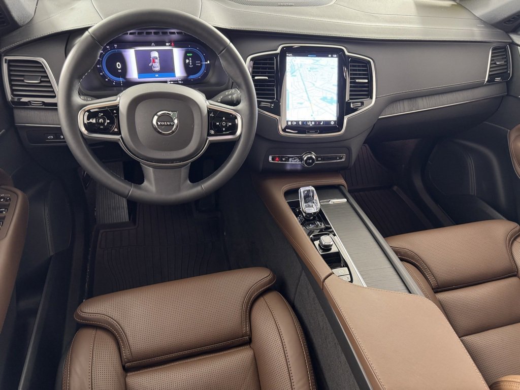 Certified 2024 Volvo XC90 T8 Ultimate w/ Protection Package Premier image 15
