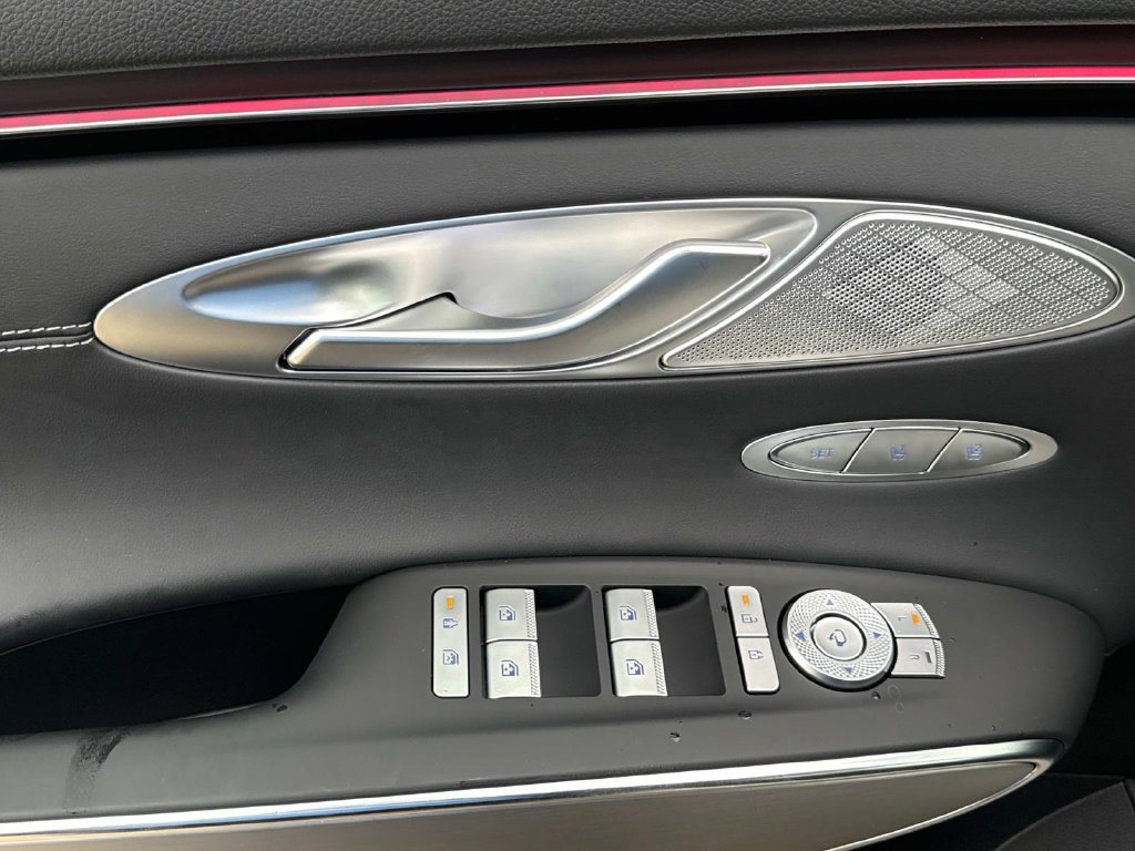 New 2026 Genesis G70 2.5T RWD image 26