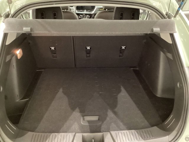 Used 2024 Chevrolet Trax ACTIV w/ Sunroof Package FWD image 16