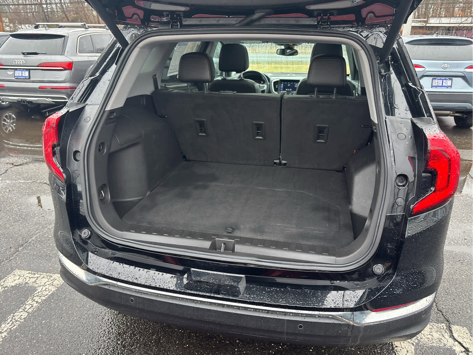 Used 2021 GMC Terrain SLT image 40