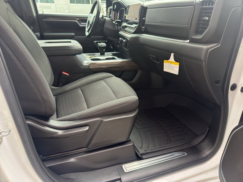 Used 2022 Chevrolet Silverado 1500 LT w/ Z71 Off-Road Package image 19