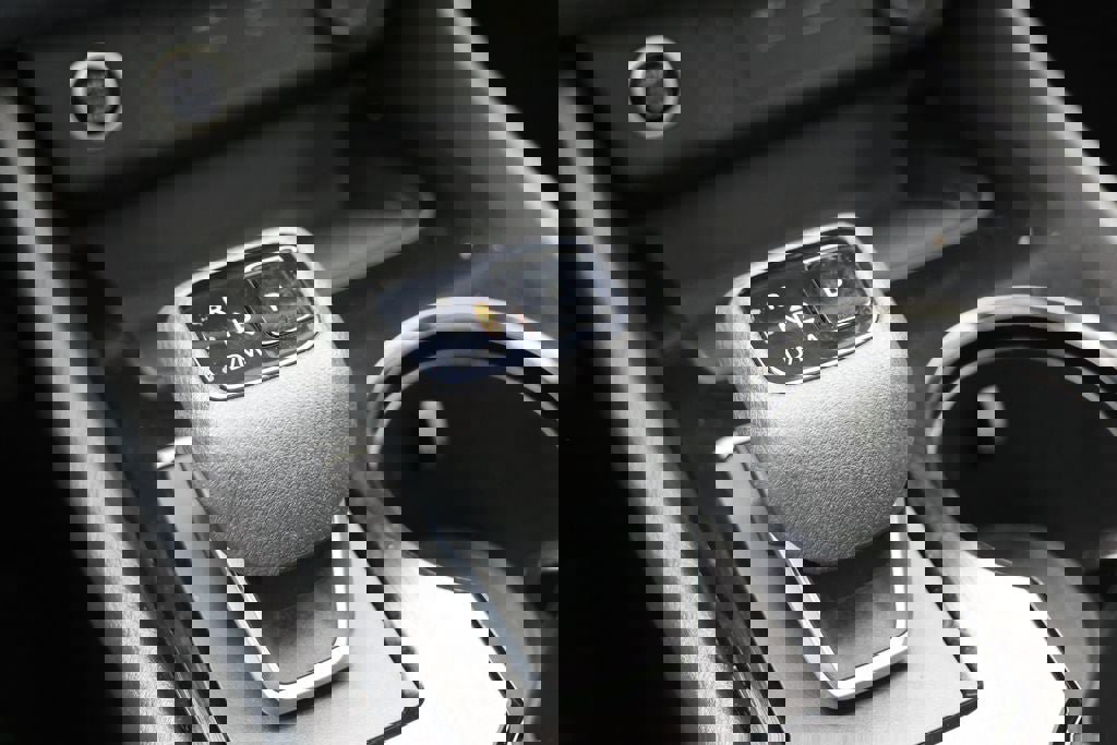 Used 2023 Nissan Rogue SV w/ SV Premium Package image 24