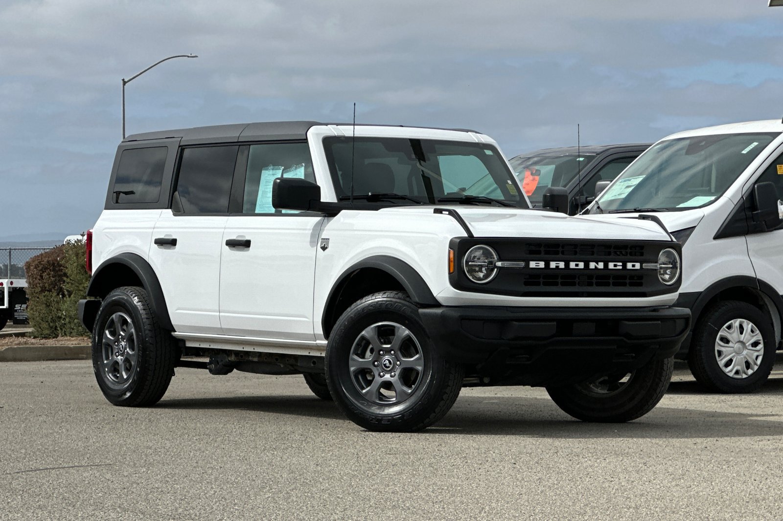 Used 2025 Ford Bronco Big Bend AWD/4WD image 2