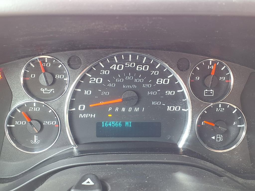 Used 2017 Chevrolet Express 3500 Extended RWD image 13