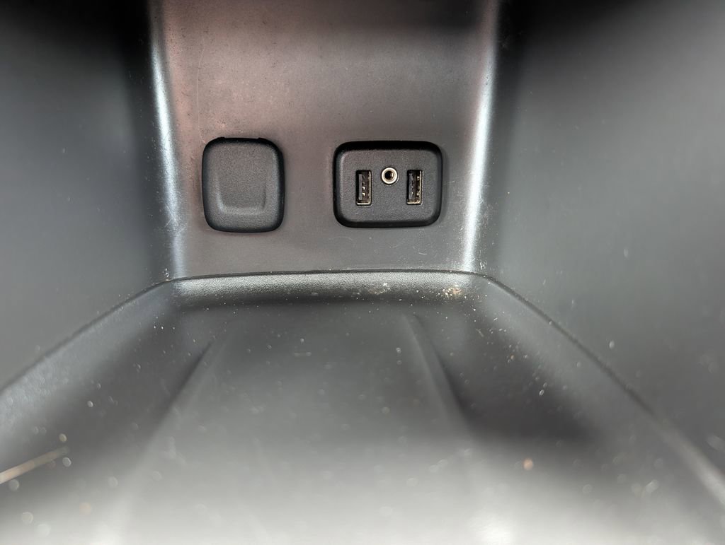 Used 2017 GMC Acadia SLT AWD/4WD image 23