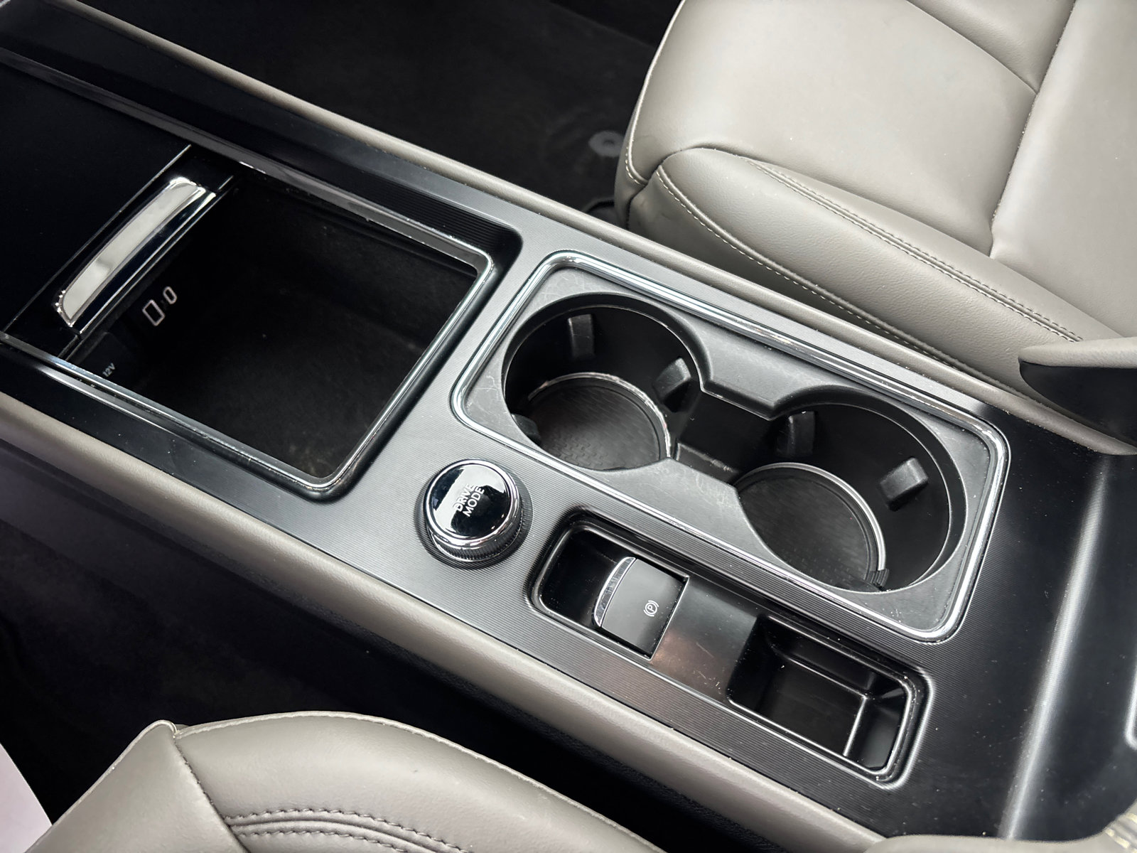 Certified 2023 Lincoln Corsair FWD image 24