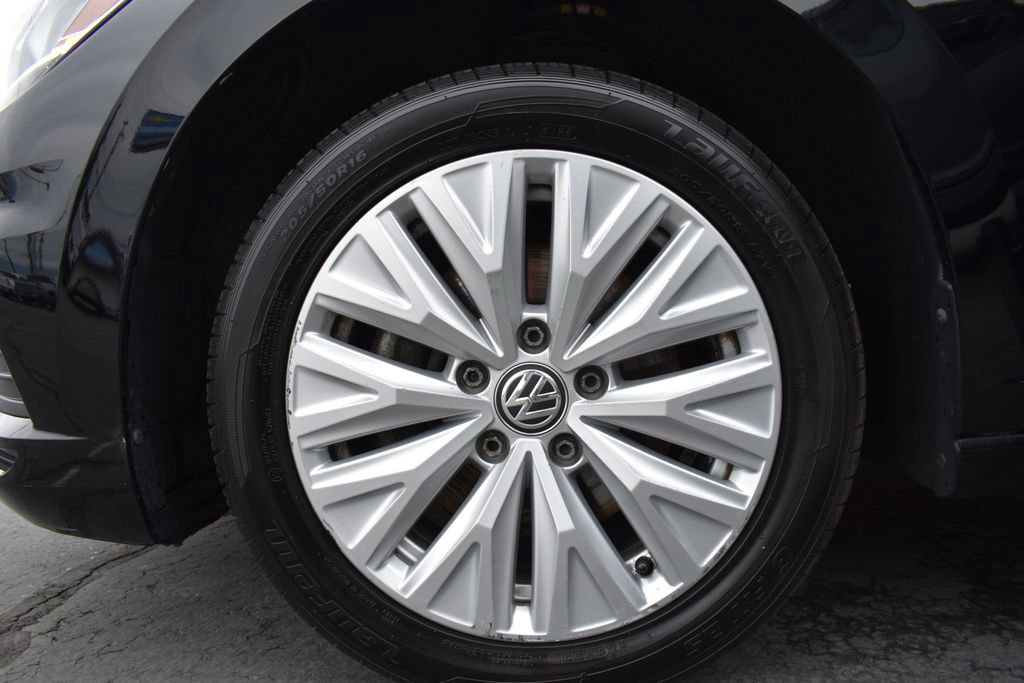 Used 2019 Volkswagen Jetta S w/ Driver Assistance Package image 29