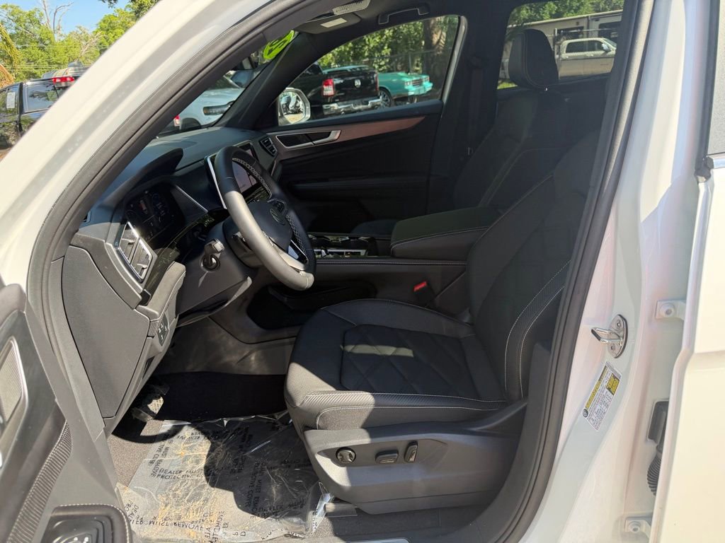 Used 2026 Volkswagen Atlas Cross Sport SE FWD image 16