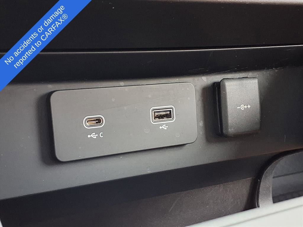 Used 2024 Land Rover Defender 110 Carpathian Edition image 28