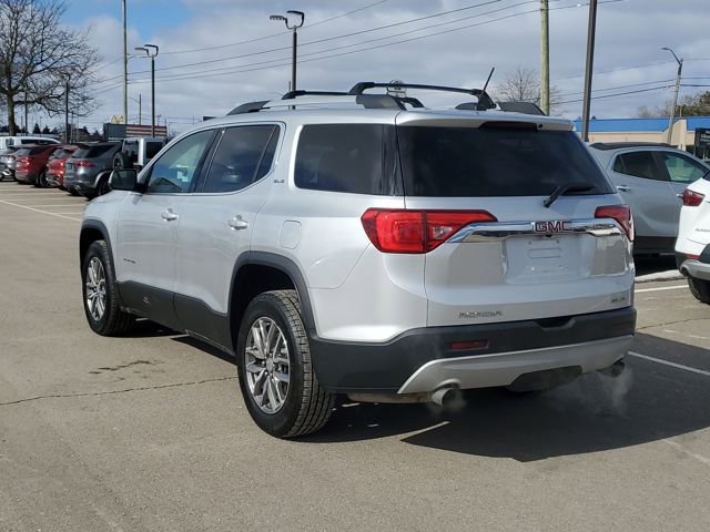 Used 2018 GMC Acadia SLE image 4