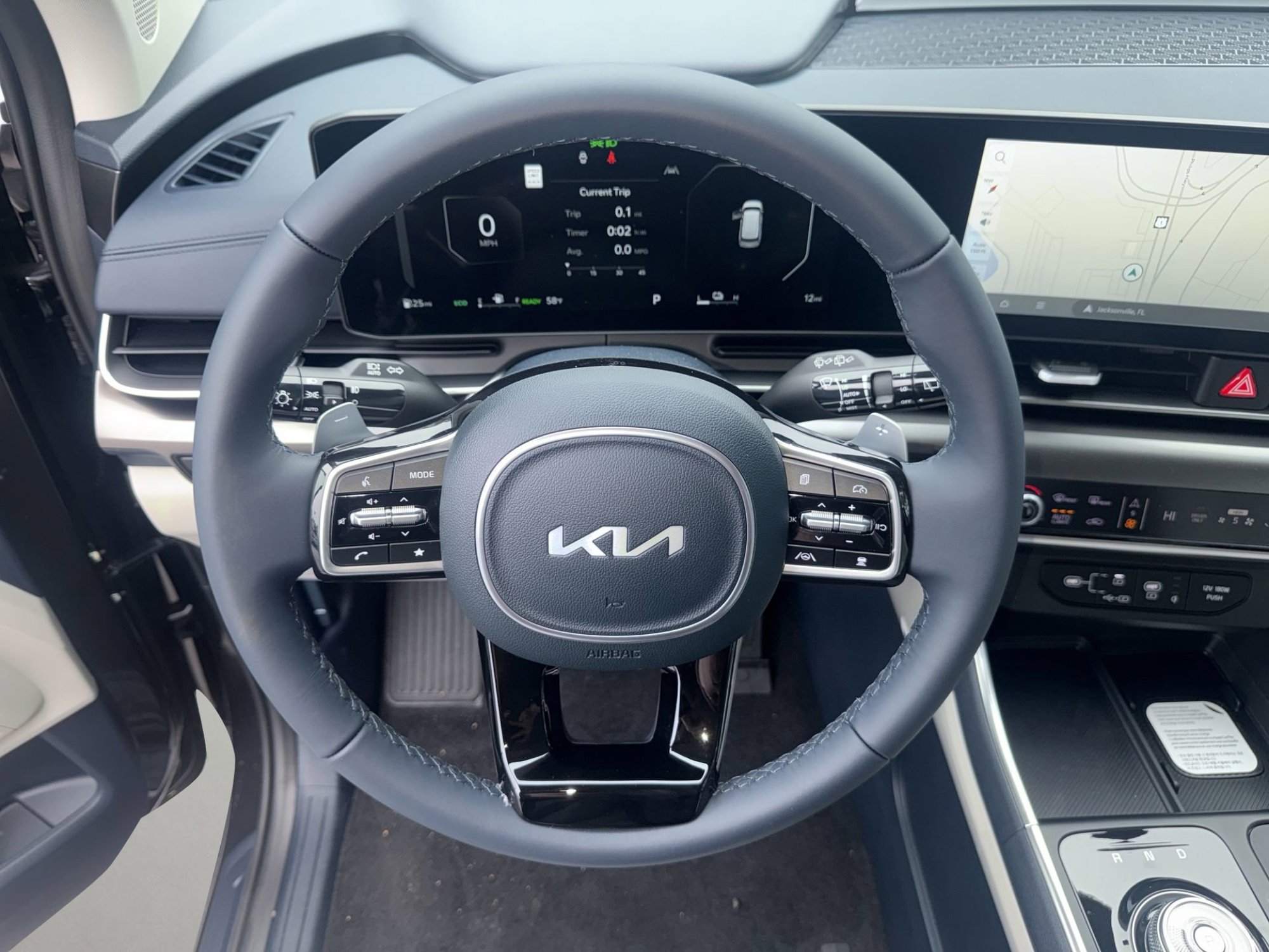 New 2026 Kia Carnival SX w/ SX Dark Edition Package FWD image 25