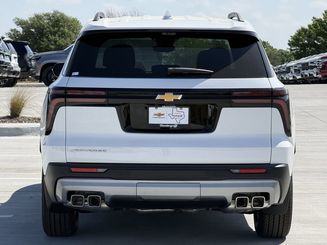 New 2026 Chevrolet Traverse LT w/ Driver Confidence Package FWD image 5