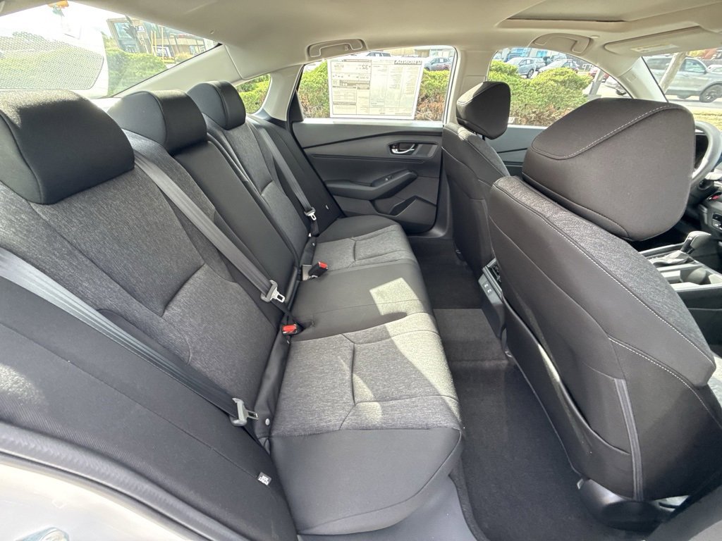 Used 2025 Honda Accord SE image 37