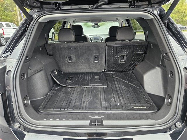 Used 2022 Chevrolet Equinox LT w/ Driver Convenience Package image 14