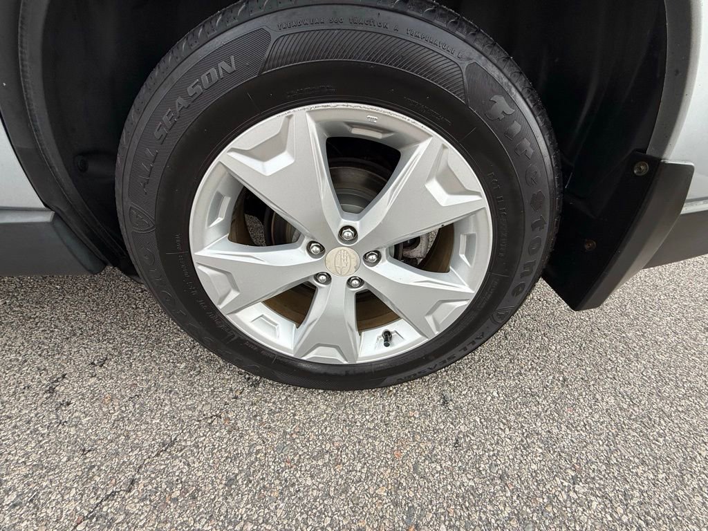 Used 2015 Subaru Forester 2.5i Limited image 31
