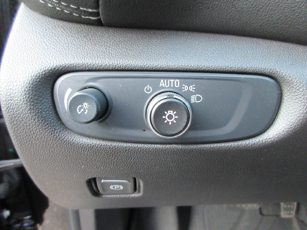 Used 2024 Chevrolet Blazer LT w/ Convenience Package FWD image 22