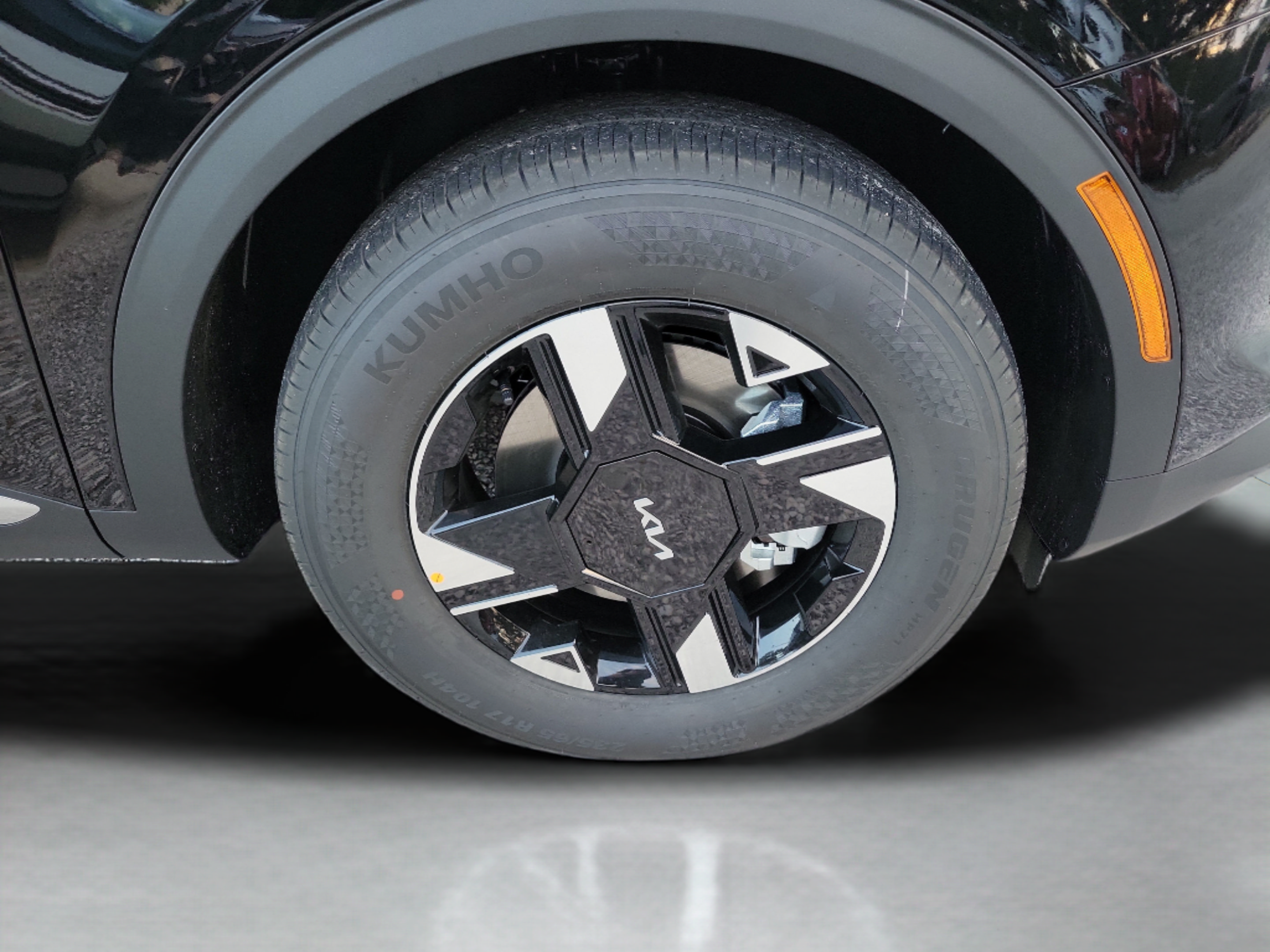 New 2027 Kia Sportage LX FWD image 5