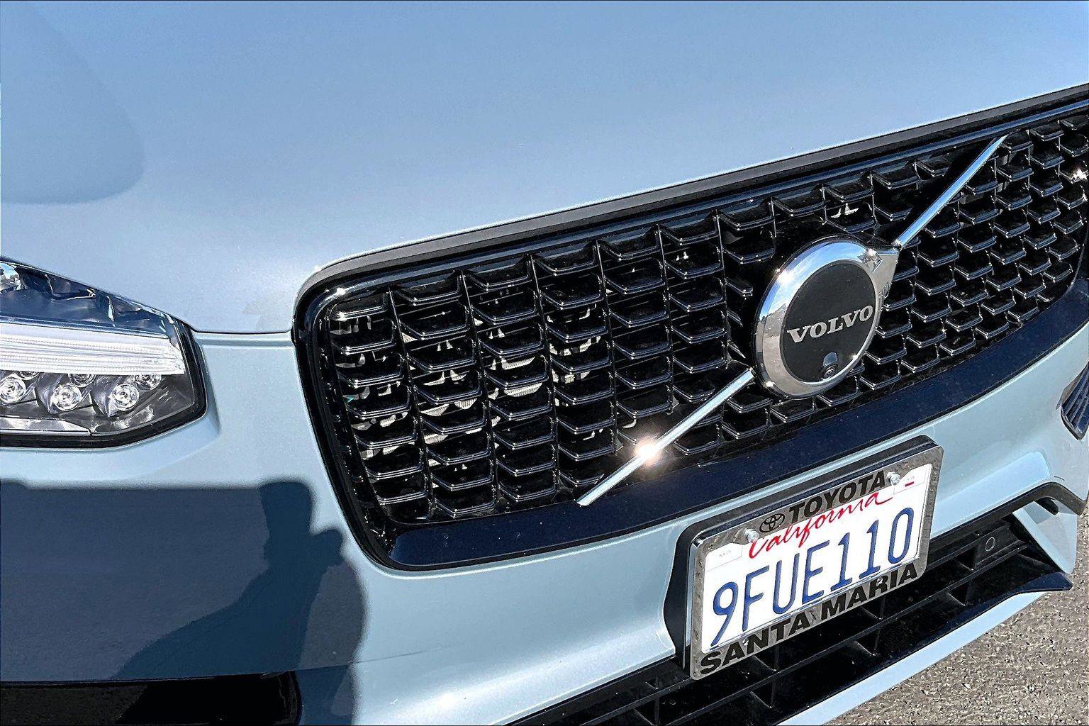 Used 2023 Volvo XC90 T8 Plus w/ Protection Package Premier image 28