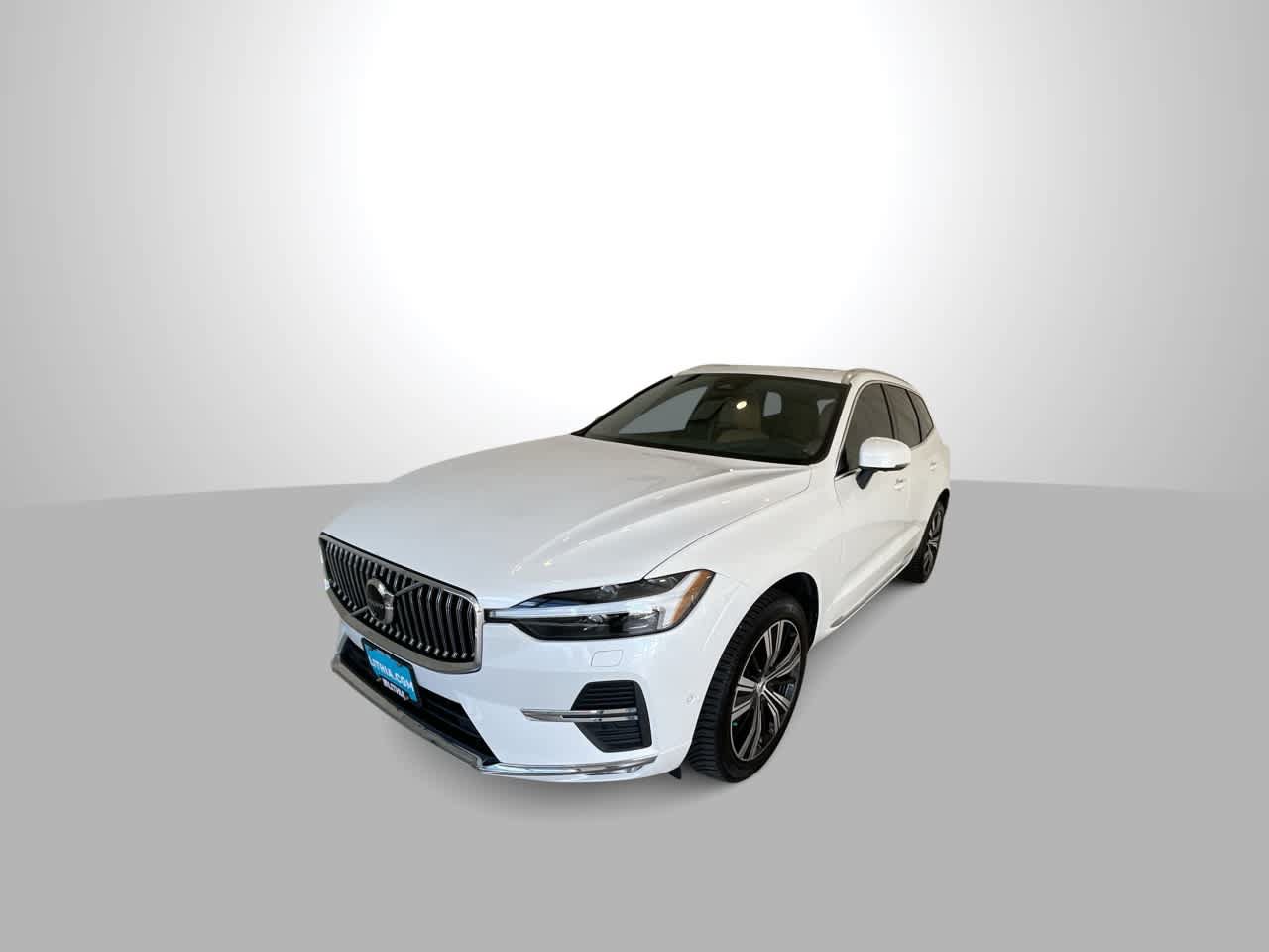 Used 2022 Volvo XC60 B5 Inscription w/ Advanced Package AWD/4WD image 4