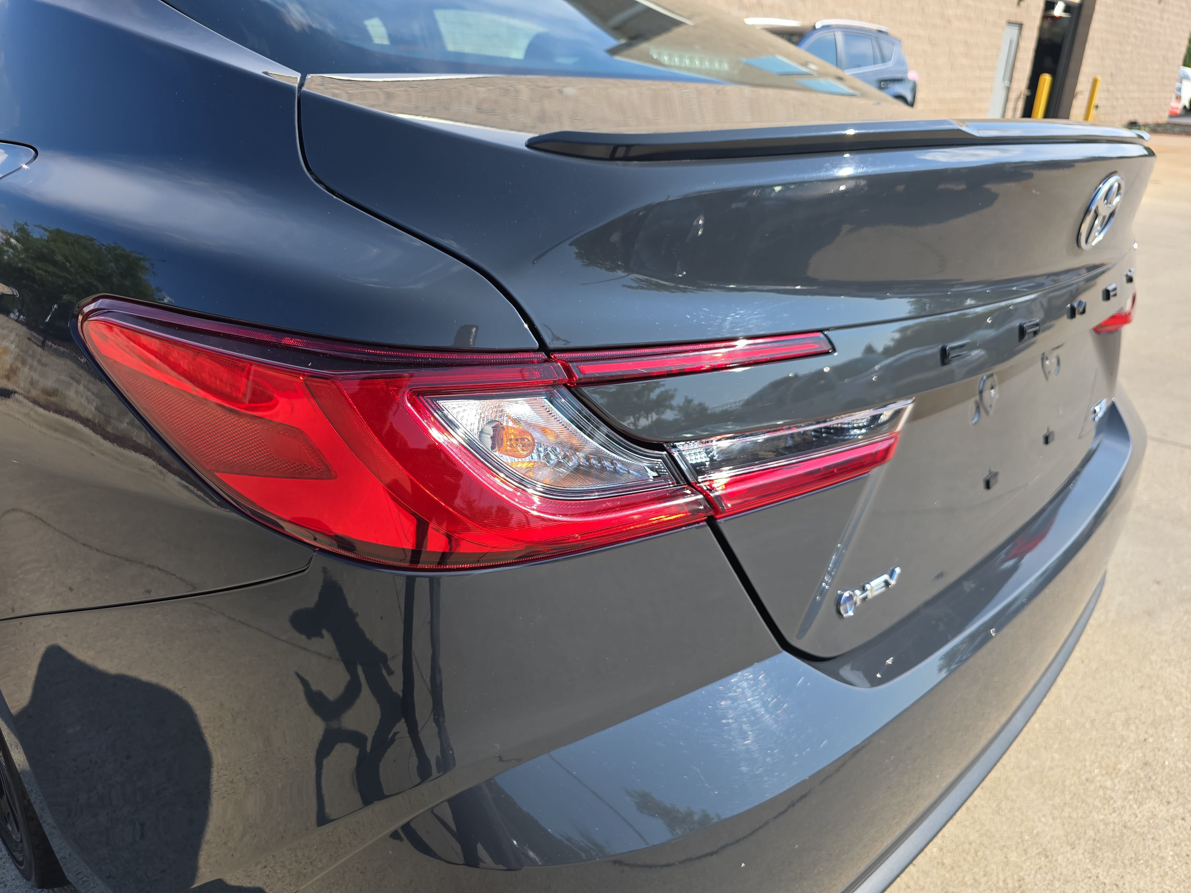 Used 2025 Toyota Camry SE w/ Convenience Package FWD image 34