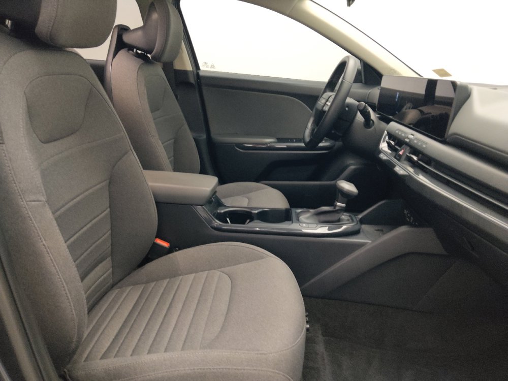 Used 2025 Kia K4 EX FWD image 21