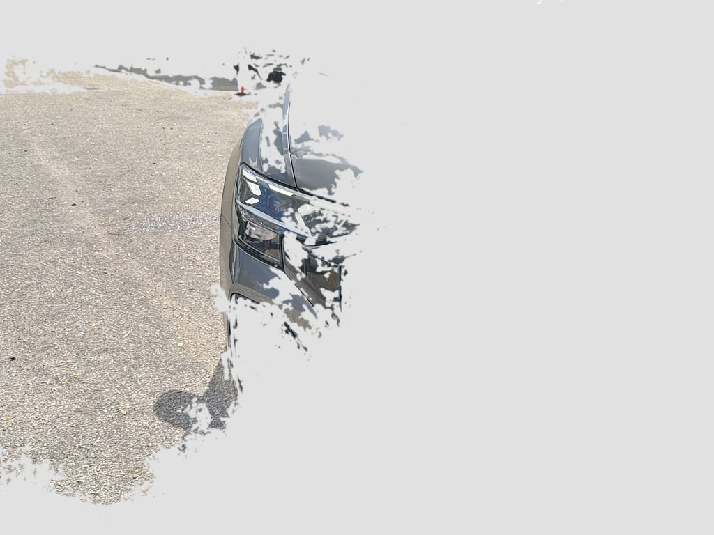 Used 2025 Audi Q8 Prestige image 11