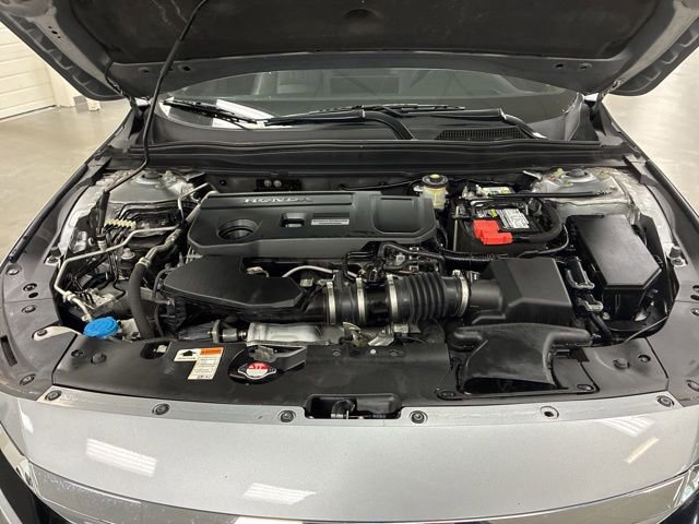 Used 2018 Honda Accord Touring image 39