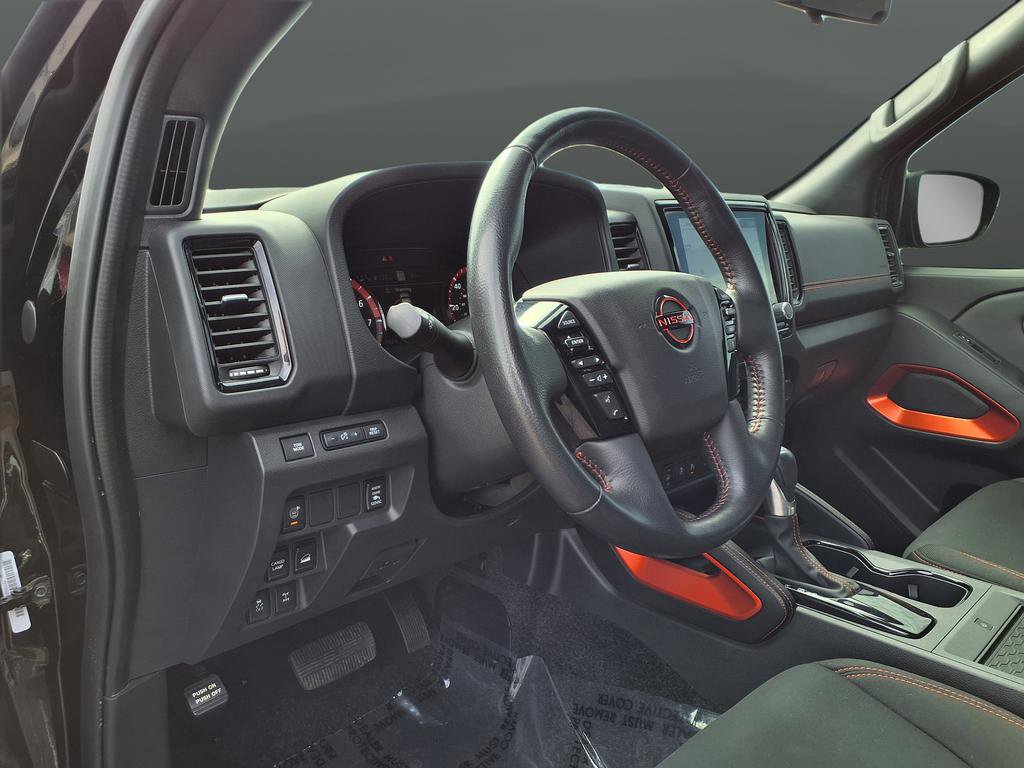 Used 2023 Nissan Frontier PRO-4X w/ Pro Convenience Package image 13