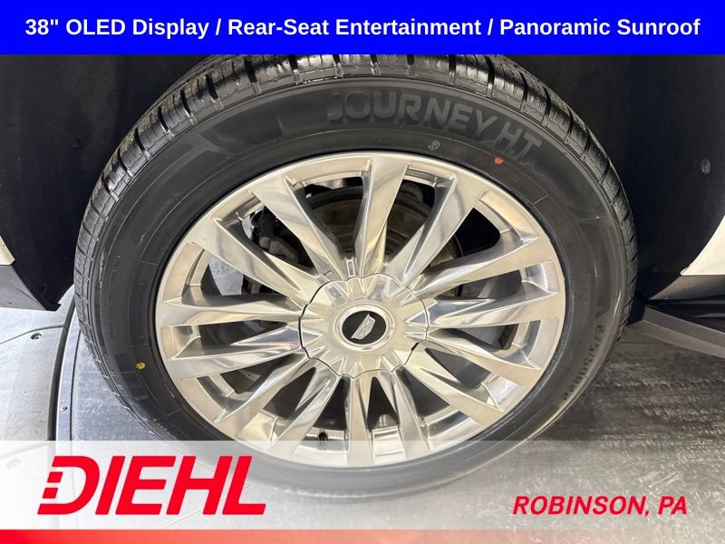 Used 2023 Cadillac Escalade ESV Premium Luxury AWD/4WD image 9