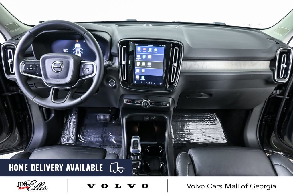 Certified 2023 Volvo XC40 B5 Plus w/ Protection Package Premier image 18
