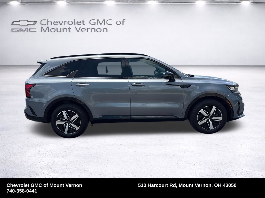 Used 2022 Kia Sorento S FWD image 7