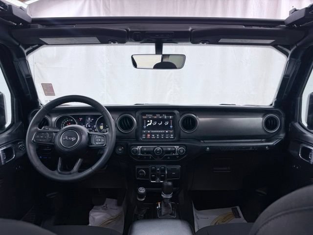 Used 2023 Jeep Wrangler Unlimited w/ Sun & Screen Package AWD/4WD image 32