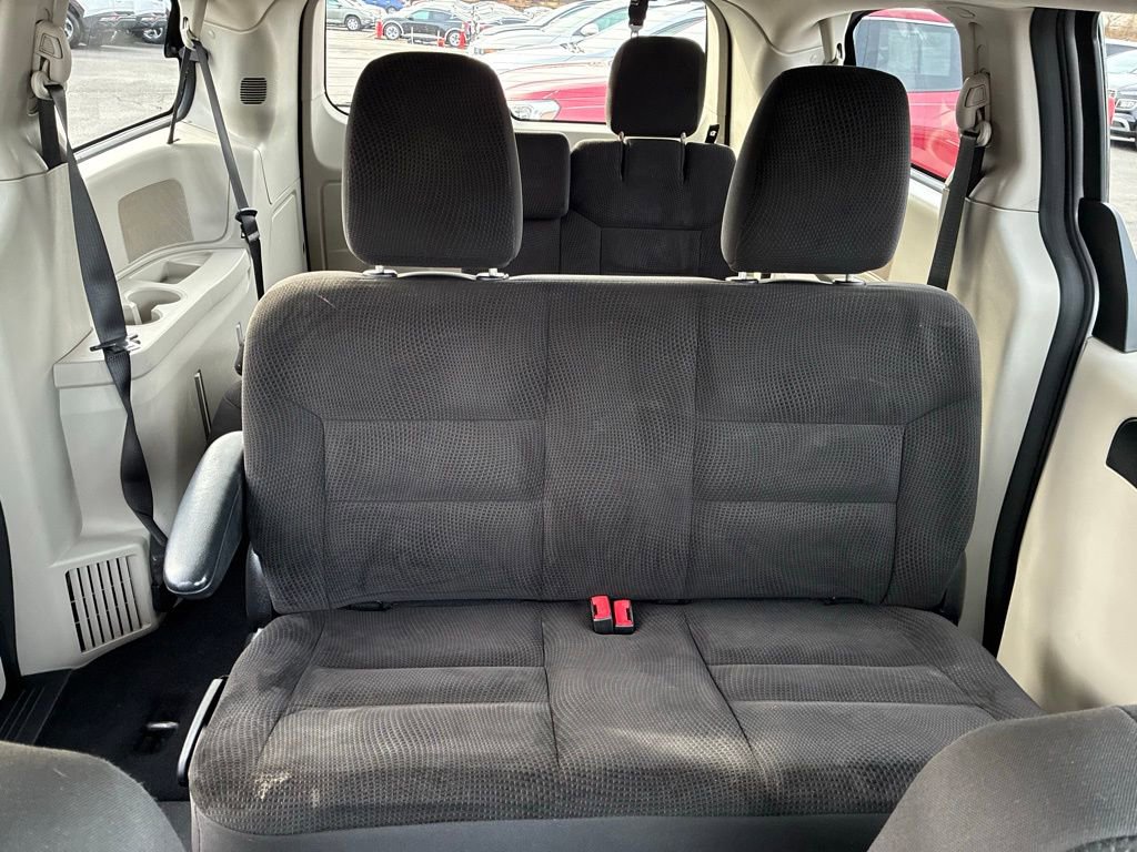 Used 2017 Dodge Grand Caravan SE w/ Power Window Group image 15