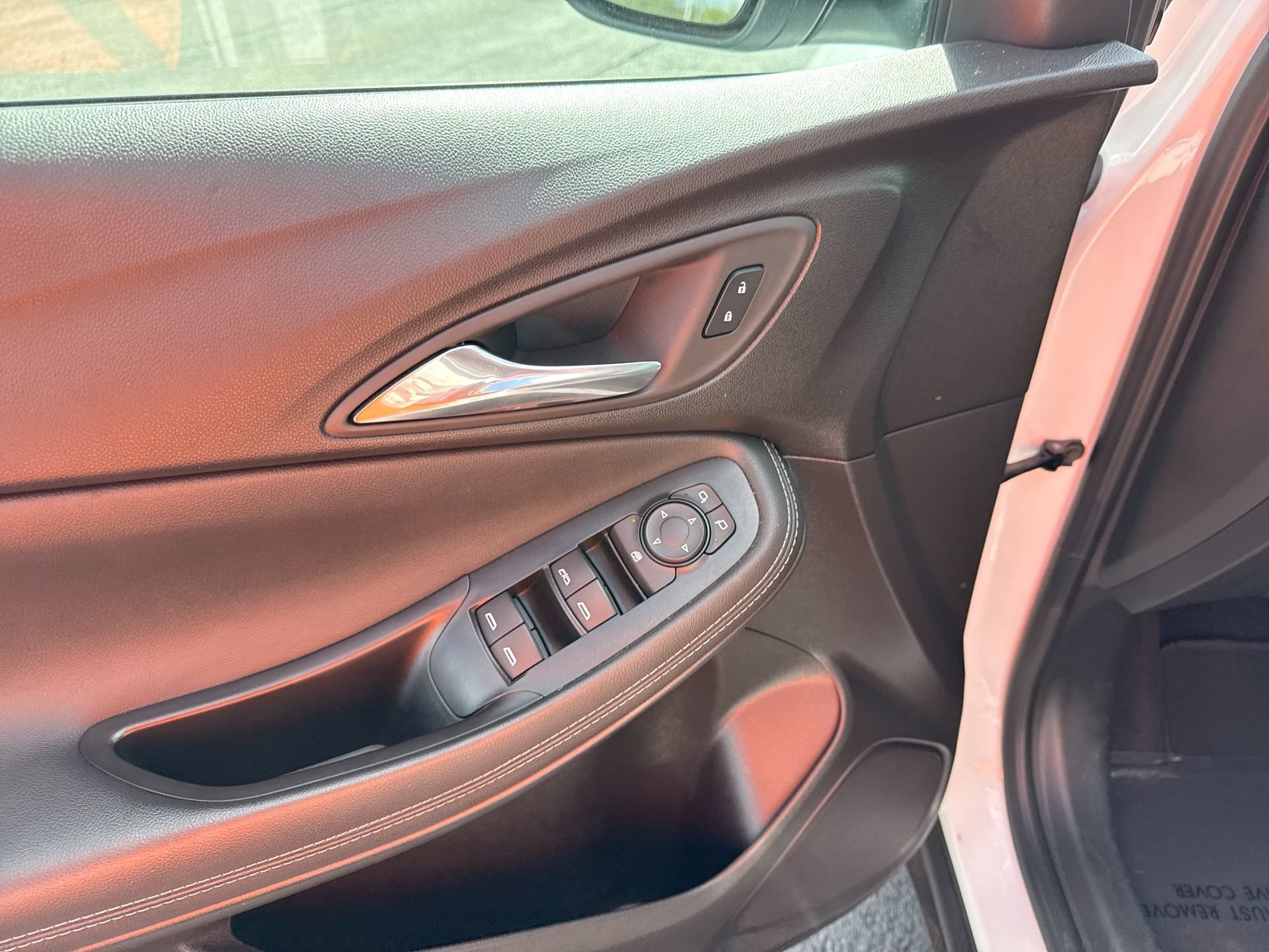Used 2025 Buick Encore GX Preferred FWD image 14