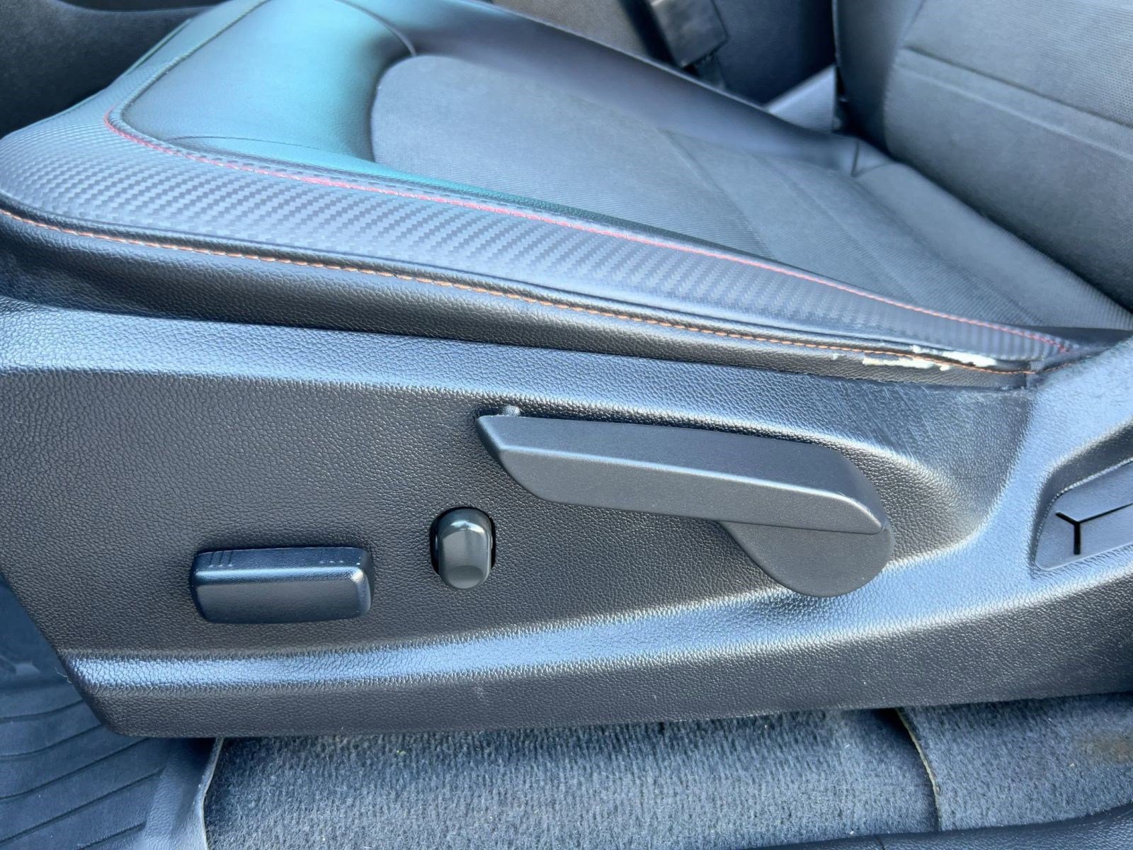 Certified 2022 GMC Canyon AT4 image 13