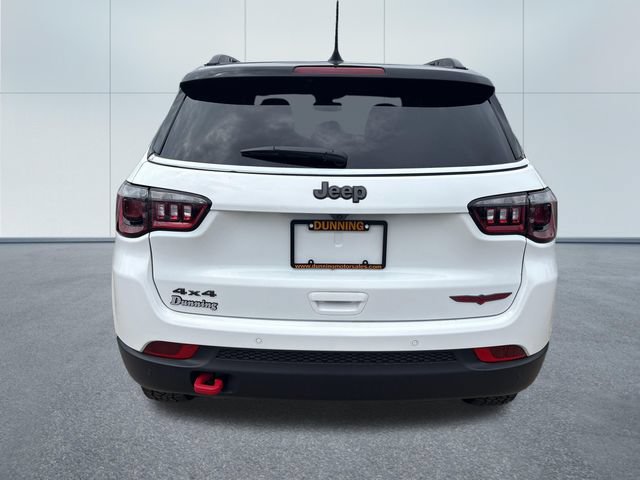 New 2026 Jeep Compass Trailhawk w/ Sun, Sound & Navigation Group AWD/4WD image 3