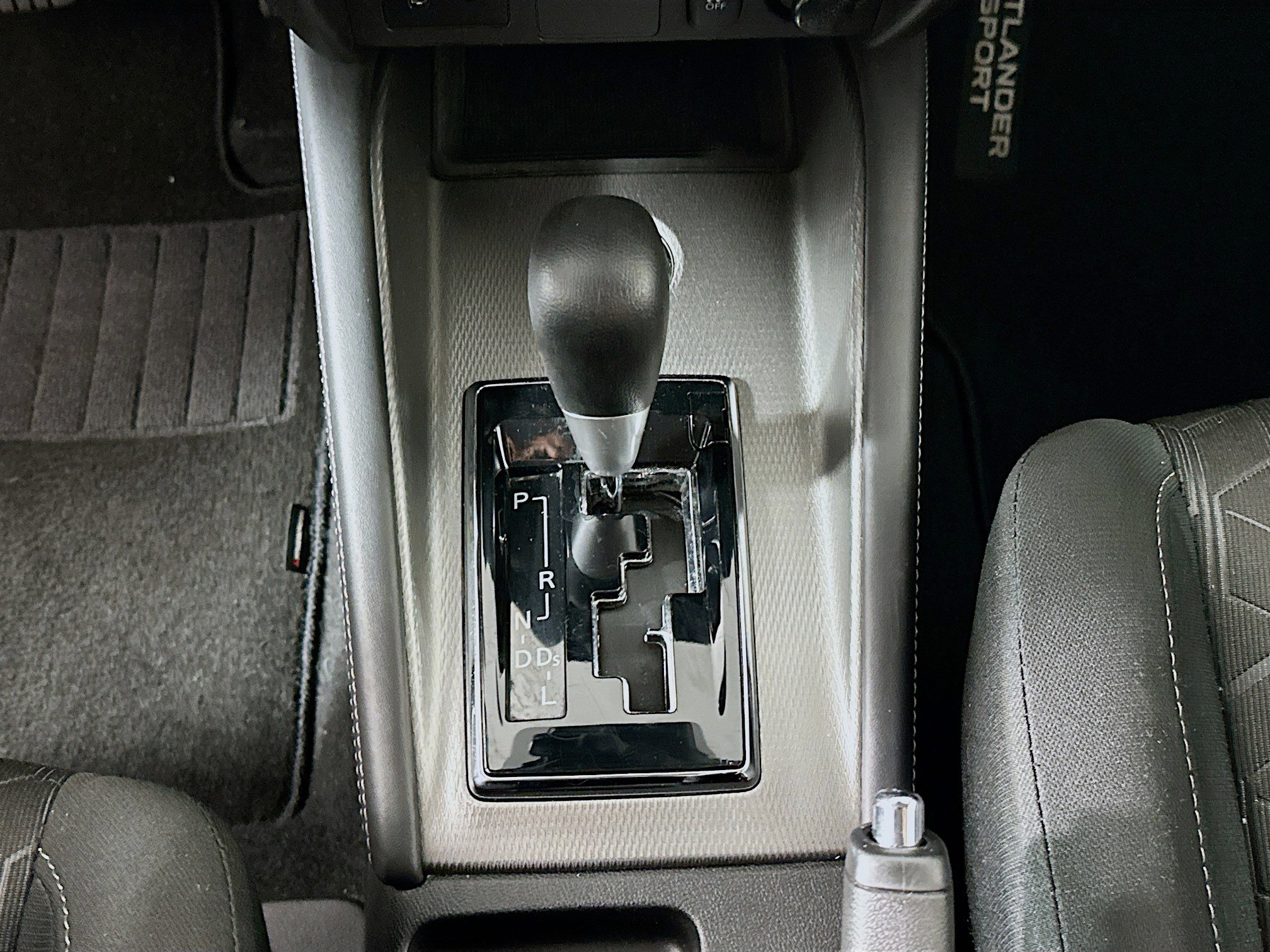 Used 2025 Mitsubishi Outlander Sport ES image 23