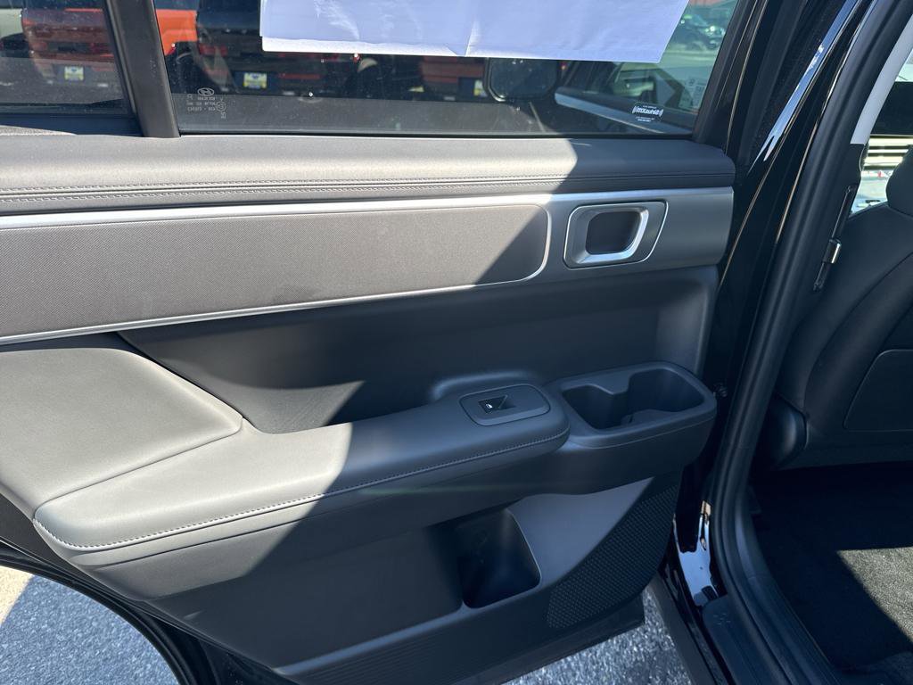 New 2025 Hyundai Santa Fe SEL AWD/4WD image 17