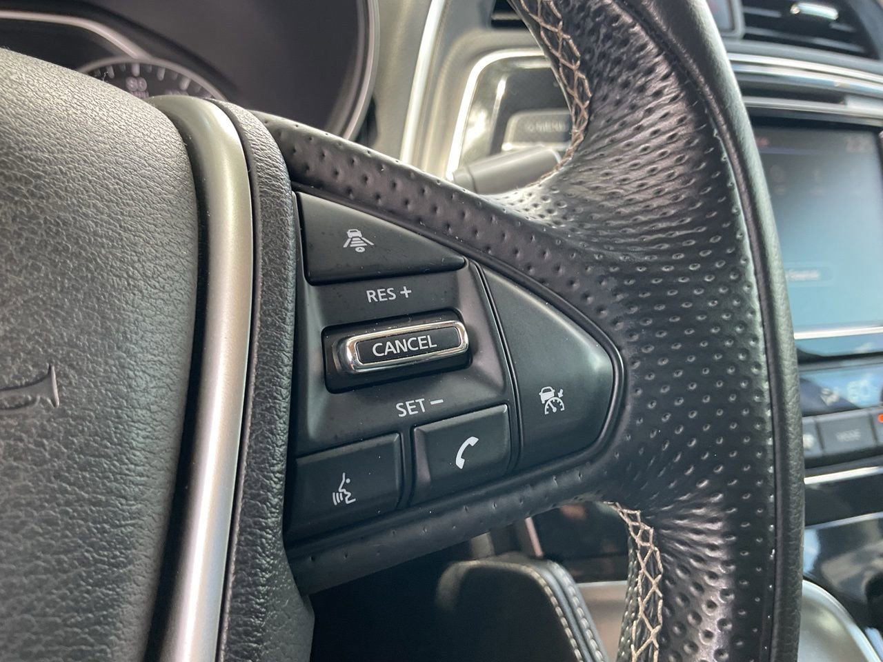 Used 2020 Nissan Maxima 3.5 SL w/ Floor Mat Group FWD image 30