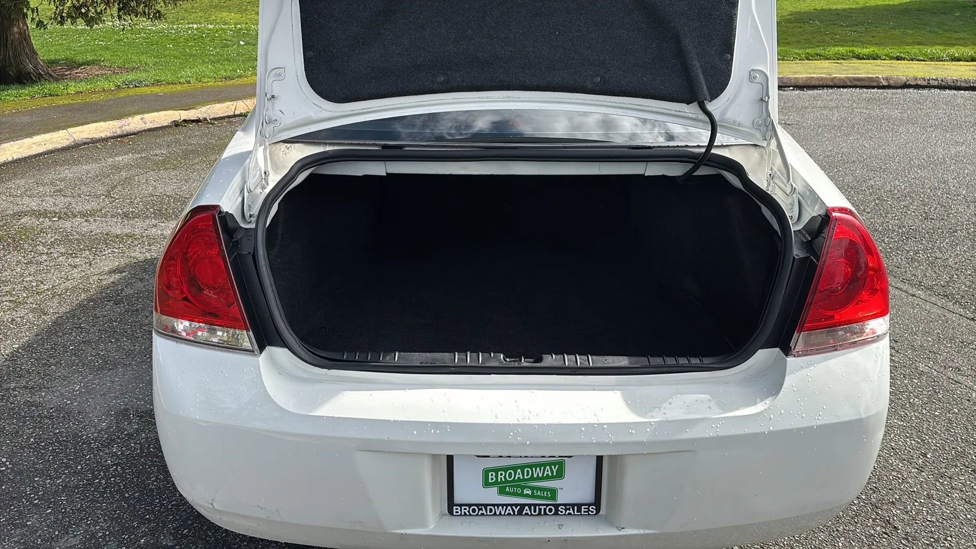 Used 2007 Chevrolet Impala LT image 14