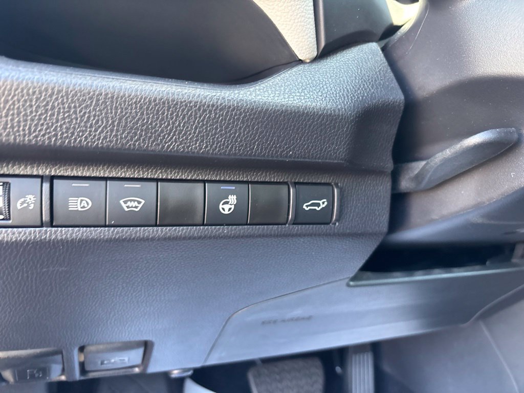 Used 2025 Toyota RAV4 XLE w/ Convenience Package FWD image 22