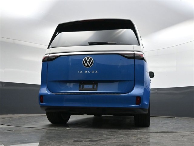 Used 2025 Volkswagen ID. Buzz 1st Edition image 36