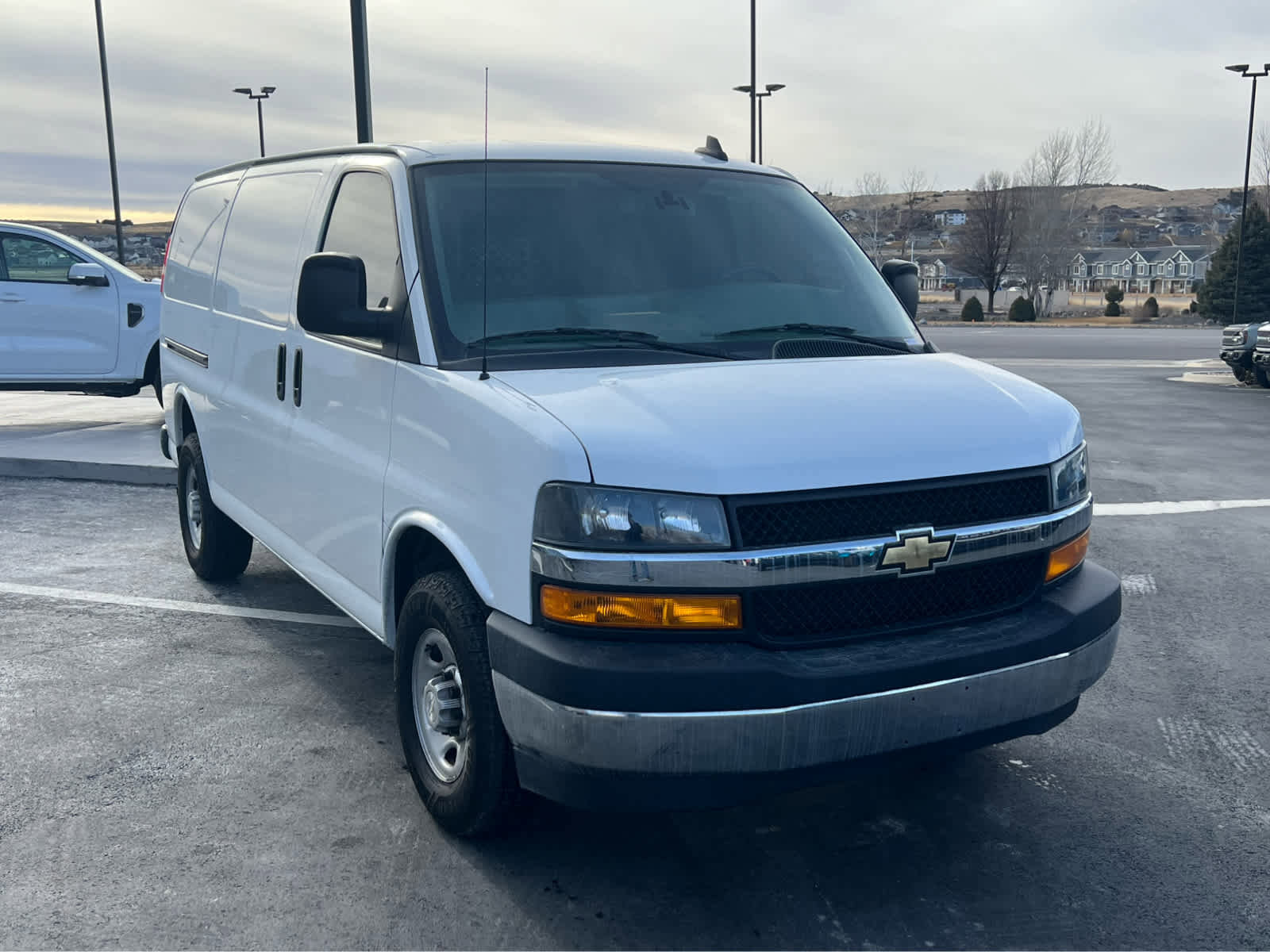 Used 2021 Chevrolet Express 2500 w/ Driver Convenience Package image 4