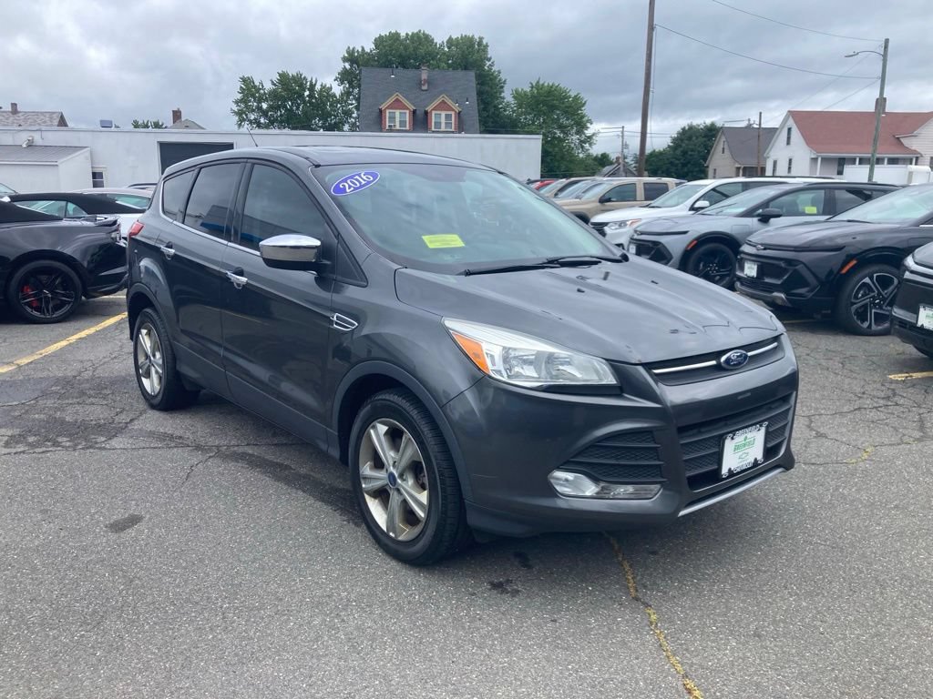 Used 2016 Ford Escape SE AWD/4WD image 1