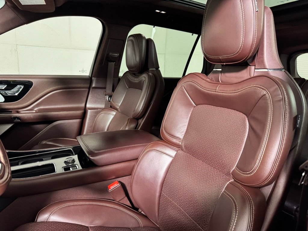 Certified 2023 Lincoln Aviator Black Label w/ Dynamic Handling Package AWD/4WD image 20