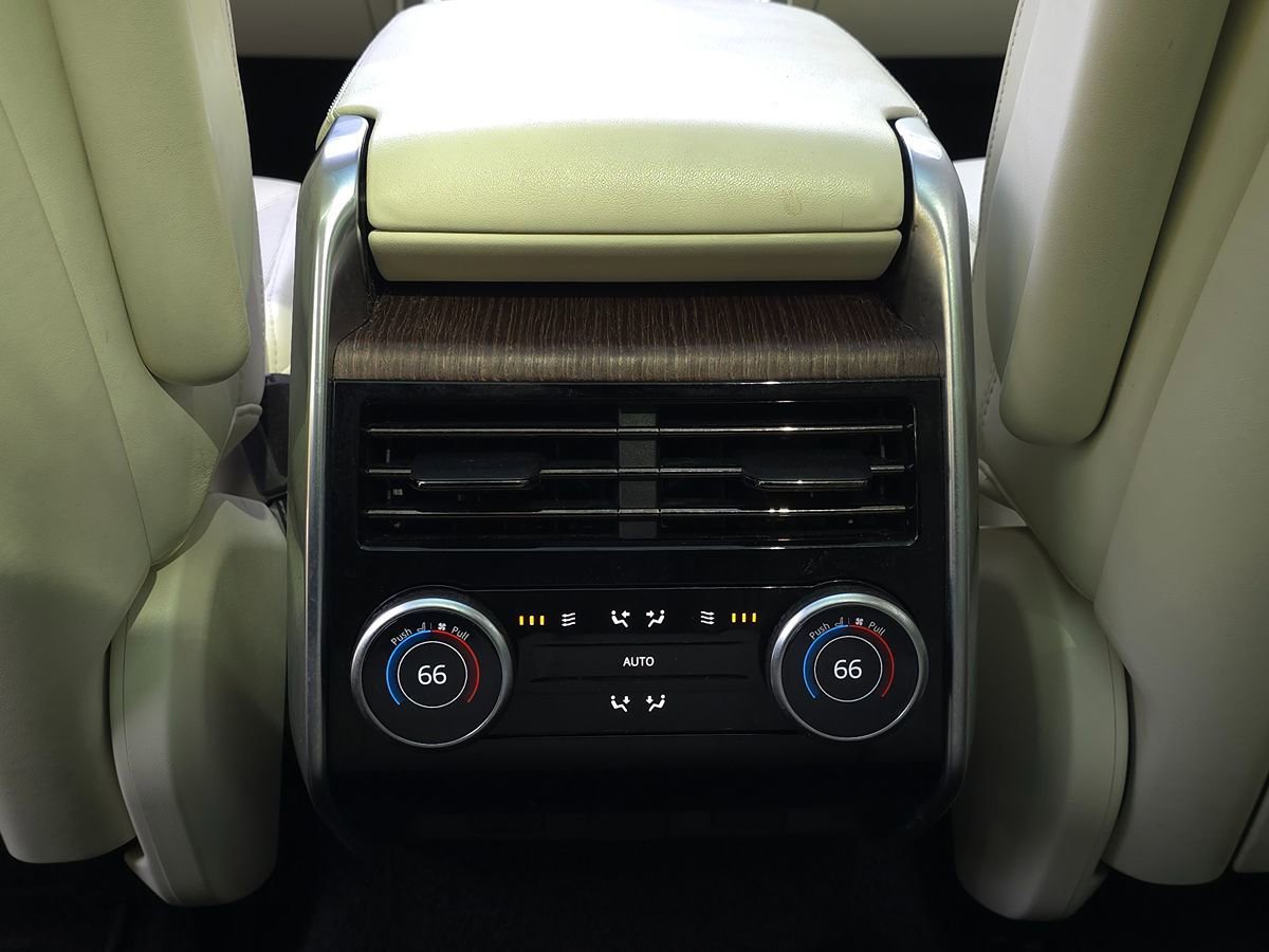 Used 2023 Land Rover Range Rover SE AWD/4WD image 16