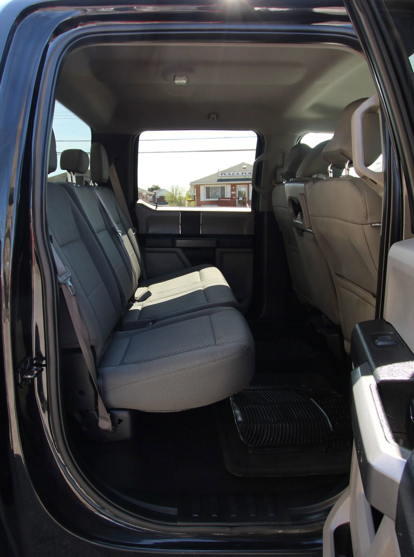 Used 2016 Ford F150 XLT w/ Trailer Tow Package image 12