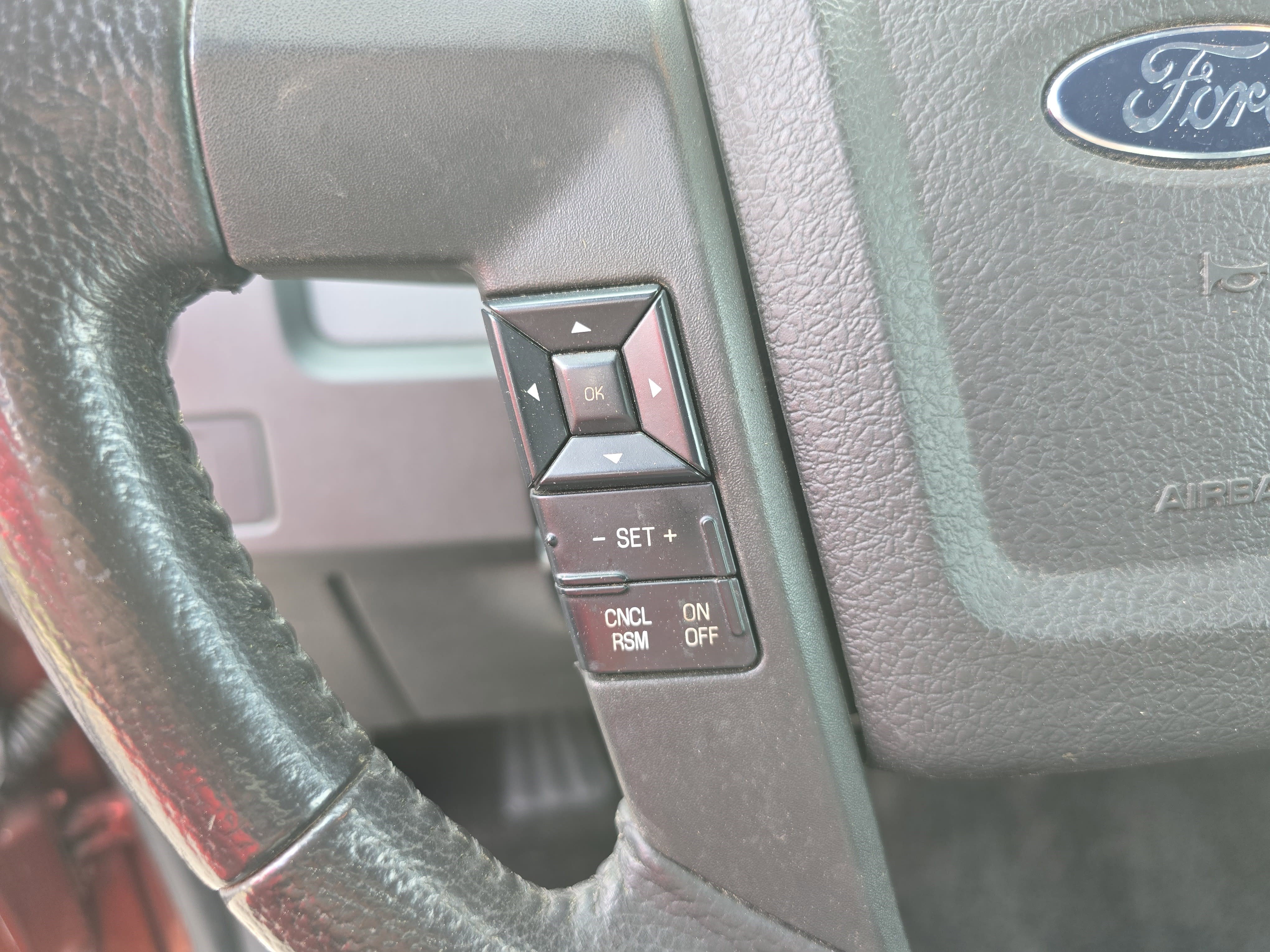 Used 2014 Ford F150 XLT w/ Equipment Group 302A Luxury image 17